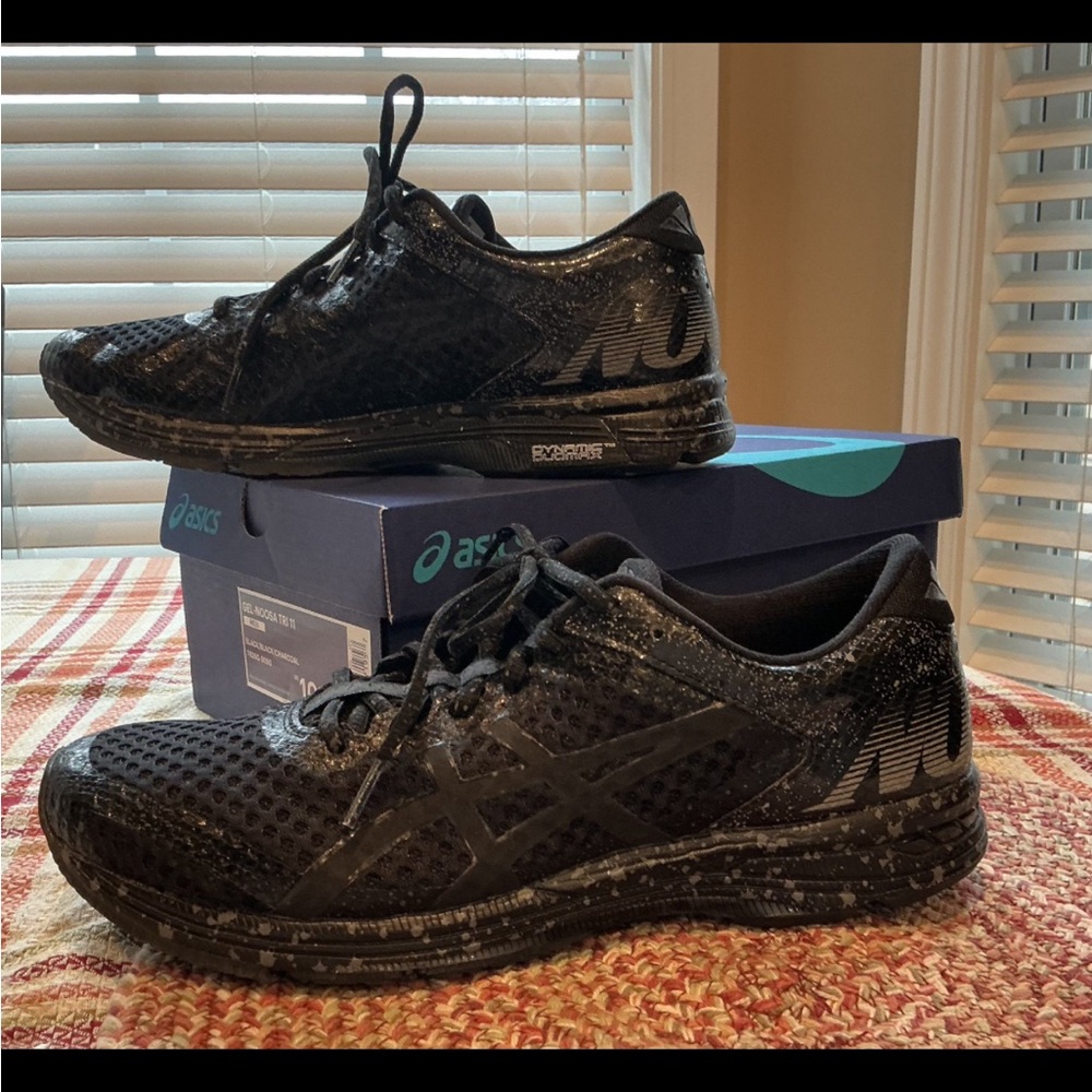 Brand New ASICS Gel Noosa TRI Black Running Shoes Men’s 10.5